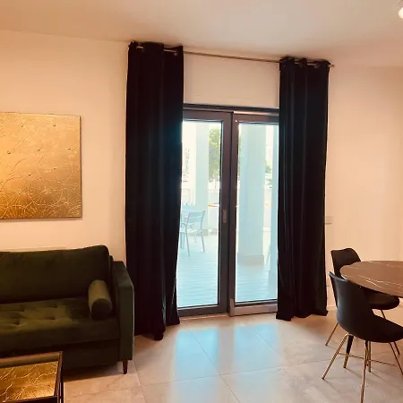 Marisabella 2 * باري