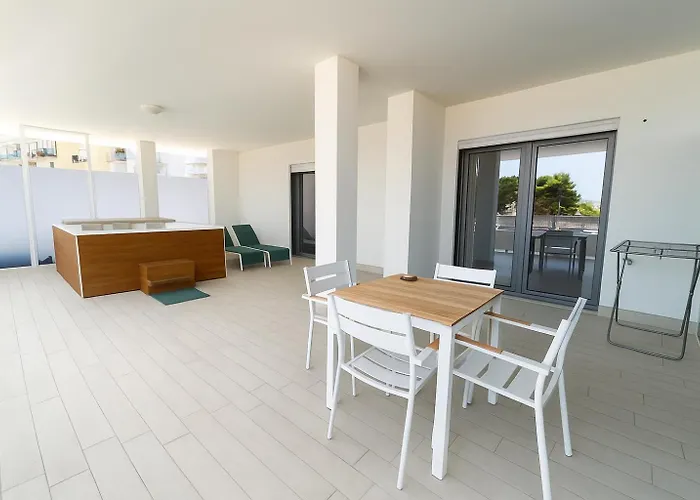 Marisabella 2 * Bari