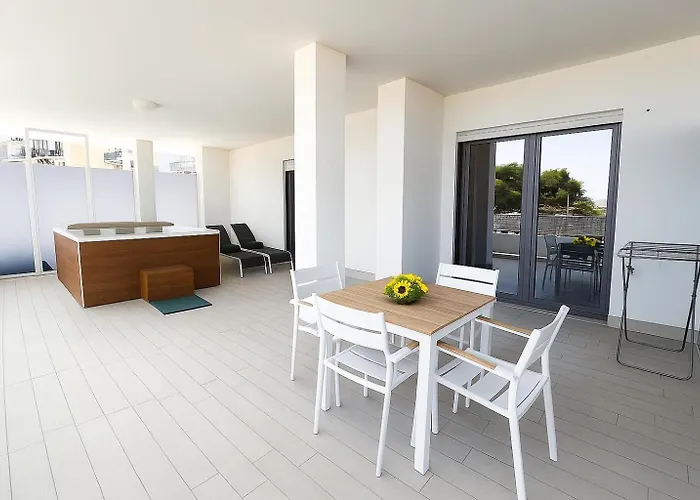 Marisabella 2 * Bari